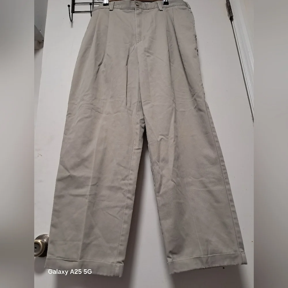 34x29 Izod Chinos 34X29 - Picture 1 of 7
